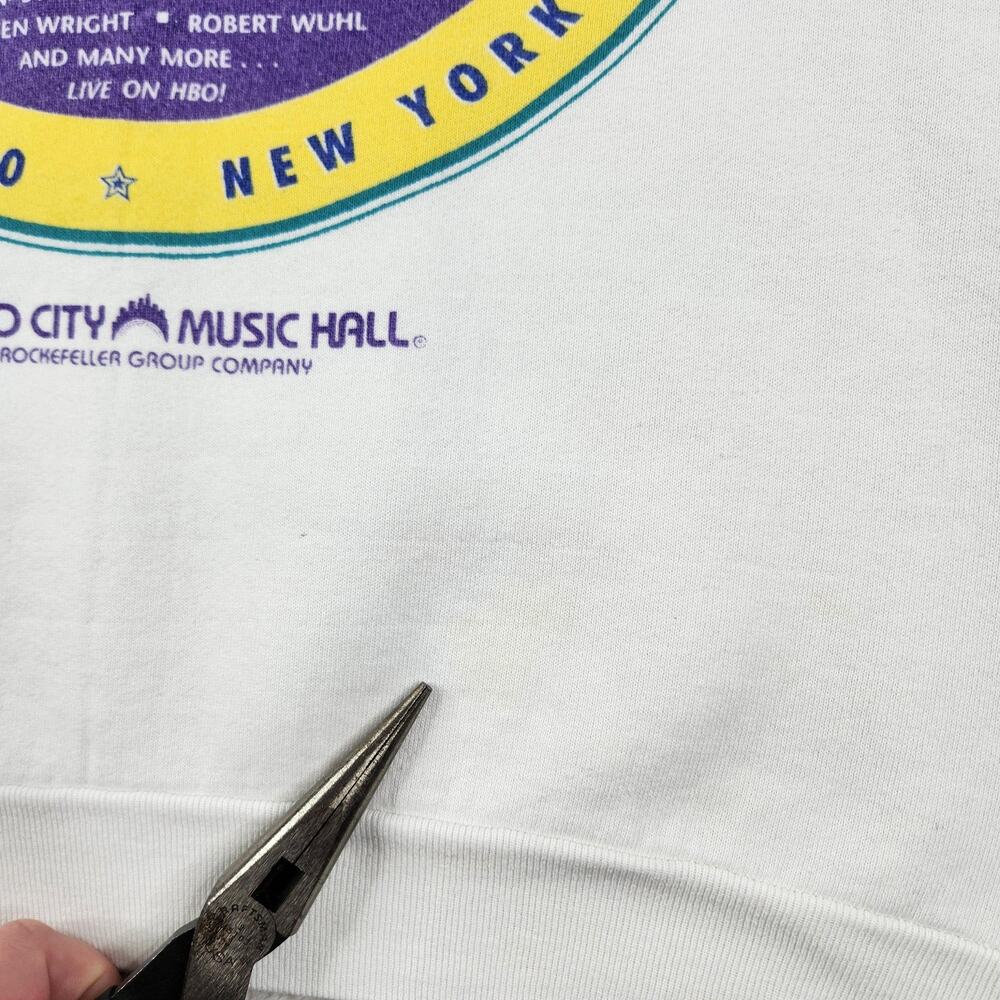 VTG Comic Relief Sweatshirt Adult L White USA Radio City NYC 1990 Robin Williams - Picture 10 of 15